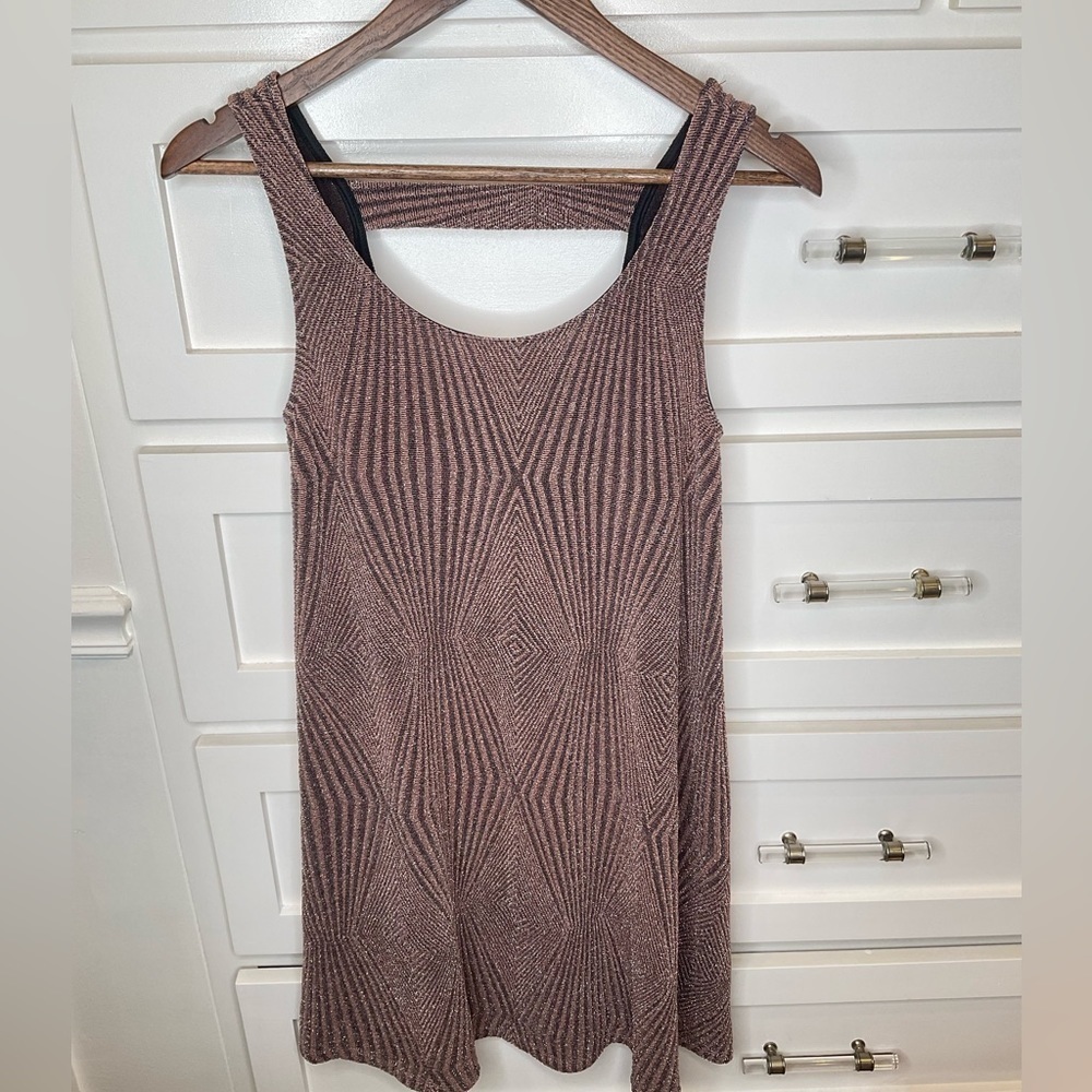 Everly brand new with tags… rose shimmery stretchy fun little dress - Picture 3 of 7